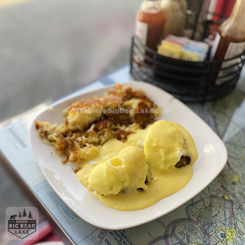 Barnstorm Restaurant Eggs benedict on white plate_copyright_ExploreBigBearLake_dot_com